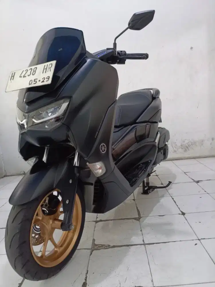 yamaha N max 2024 hitam dop
