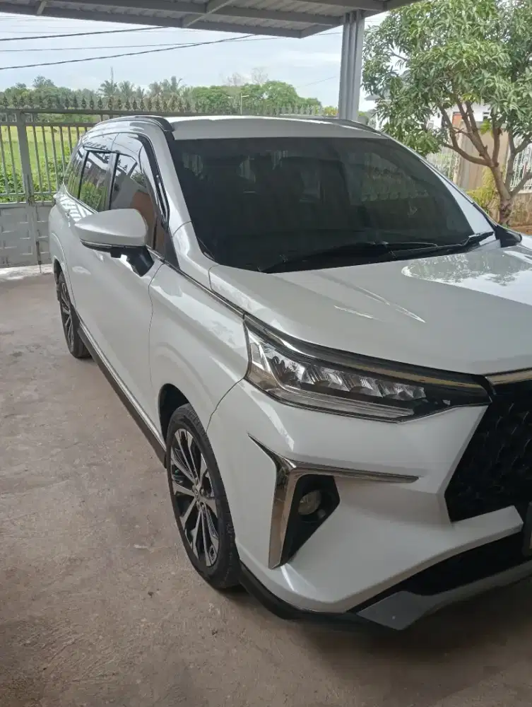 Mobil TOYOTA VELOZ tahun 2023