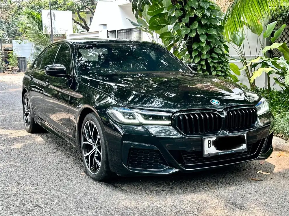 Bmw 520i msport 2023 hitam
