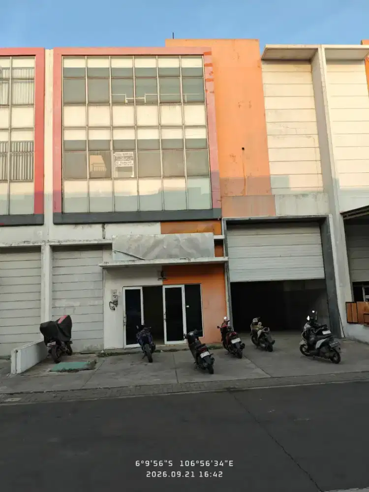 Disewakan Gudang Bizpark Sedayu Cakung 360/456