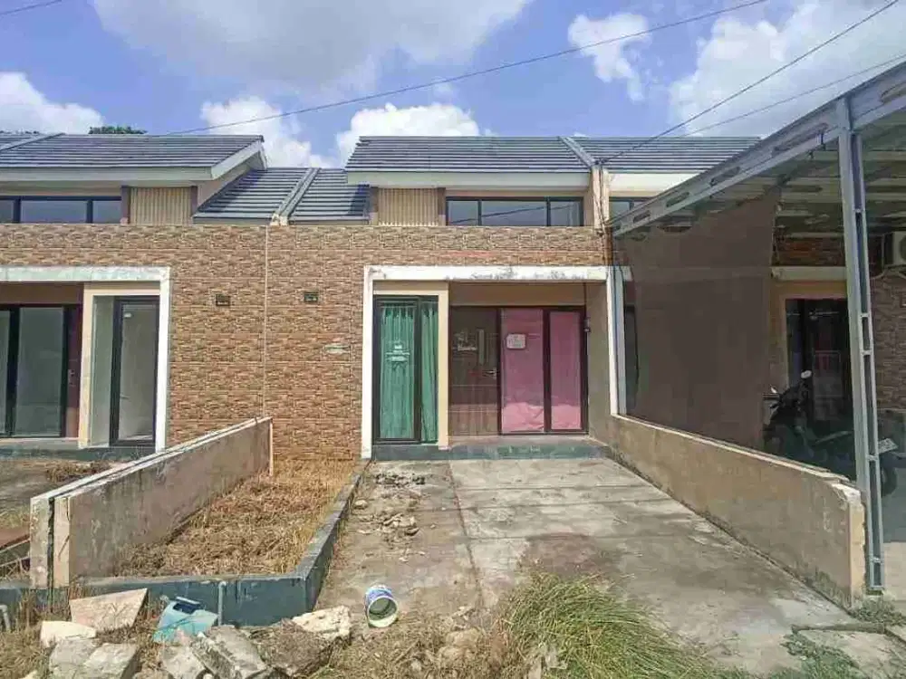 DI JUAL RUMAH 

PERUM THE QUEEN RESIDENCE CLUSTER PROMINEN NO 59
KEL. : DUNGUS
KEC. : CERME
KAB  : GRESIK