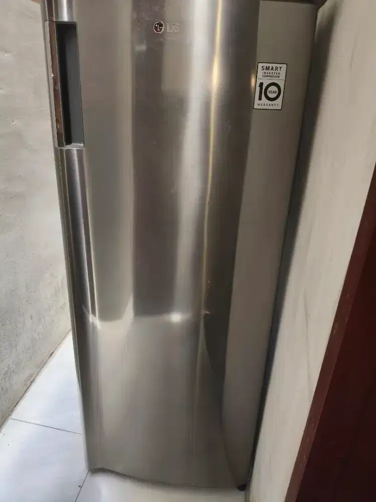 Dijual Murah Kulkas LG freeze 6 rak