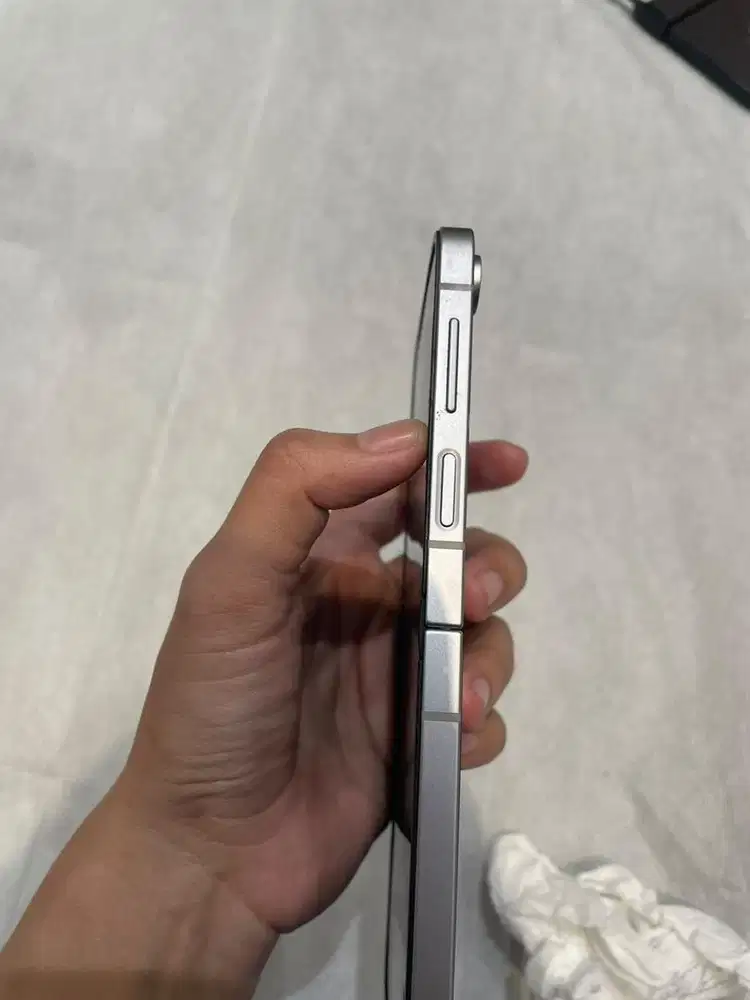 SAMSUNG Z FLIP 6