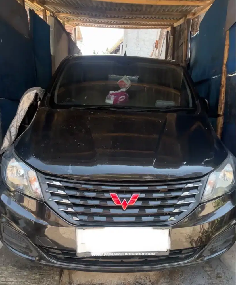 WULING CONFERO HITAM