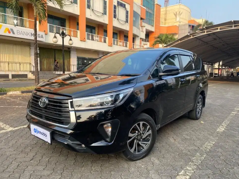 Garansi 1 Th - Toyota Kijang Innova 2.4 V Solar-AT 2022 Hitam