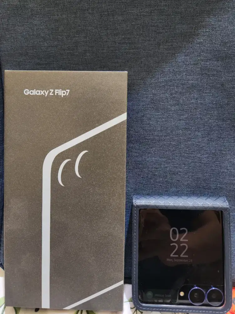 Samsung Galaxy Z Flip7