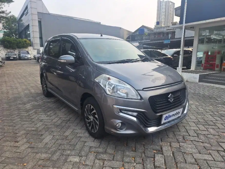 DP MURAH Suzuki Ertiga 1.4 Dreza Bensin-AT 2017 Abu-Abu CBORB