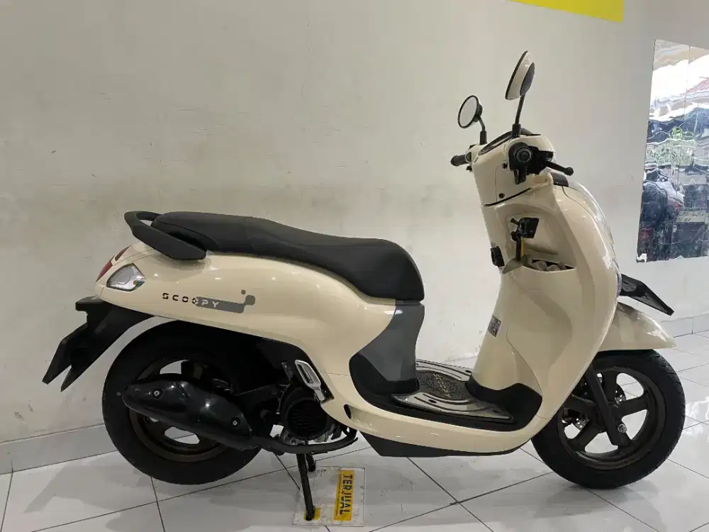 Scoopy fi km lowww