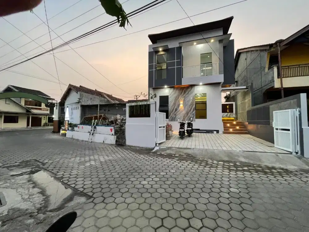 2 Menit Sleman City Hall, Rumah 2 Lantai di Gito Gati Jogja, Bisa KPR