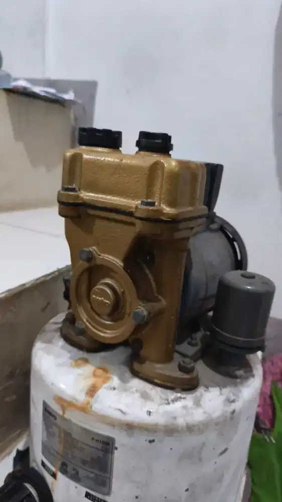 Pompa air sanyo