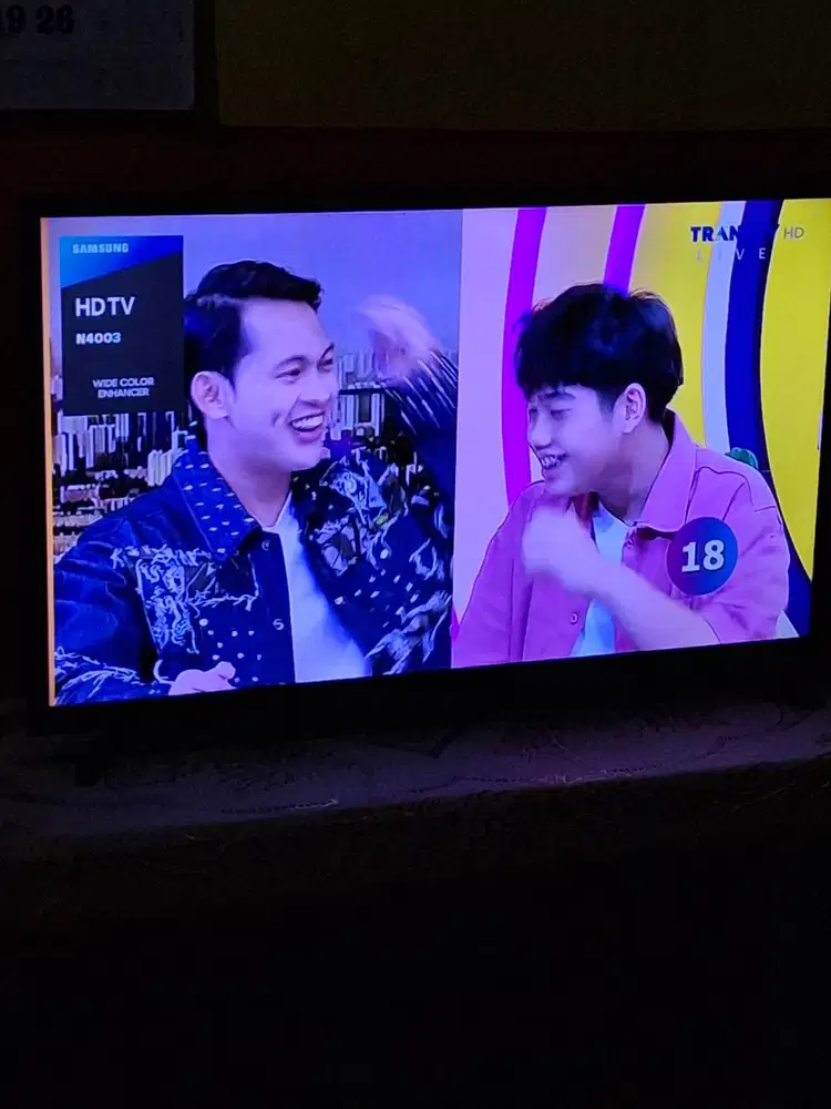 Televisi LED SAMSUNG