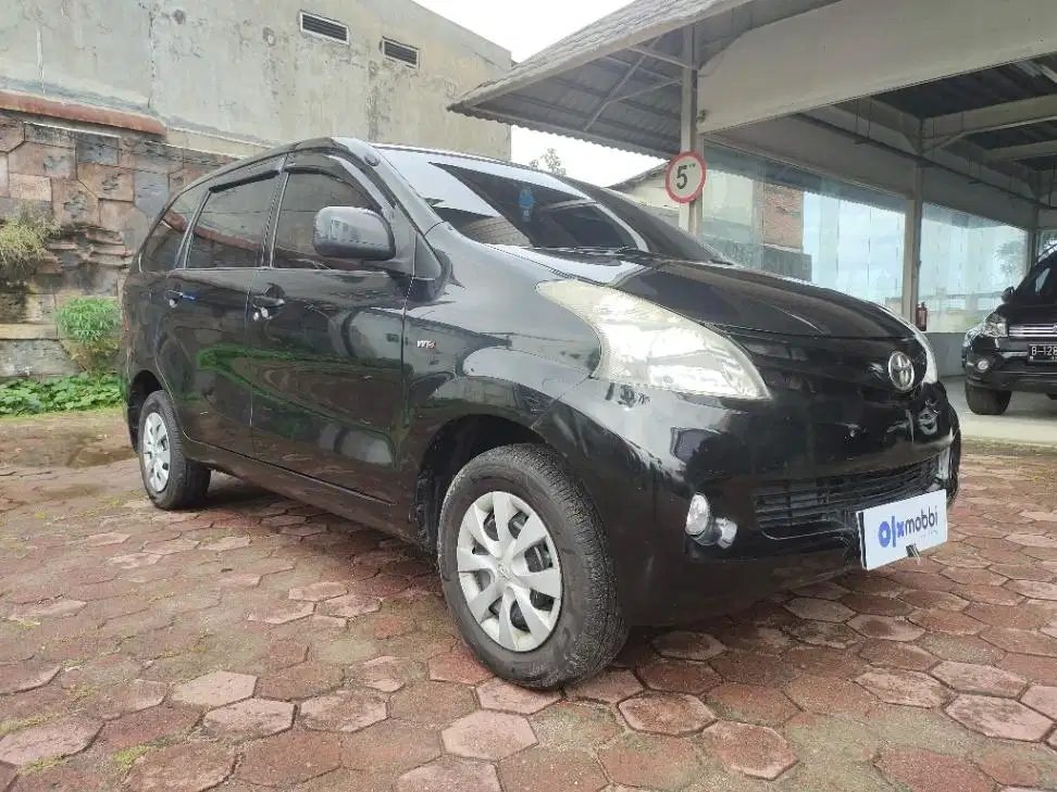 DP MURAH Toyota Avanza 1.3 E Bensin-AT 2016 Hitam CBKZB