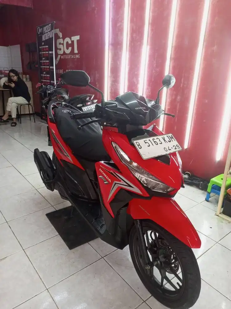 Vario 125 2017 led old