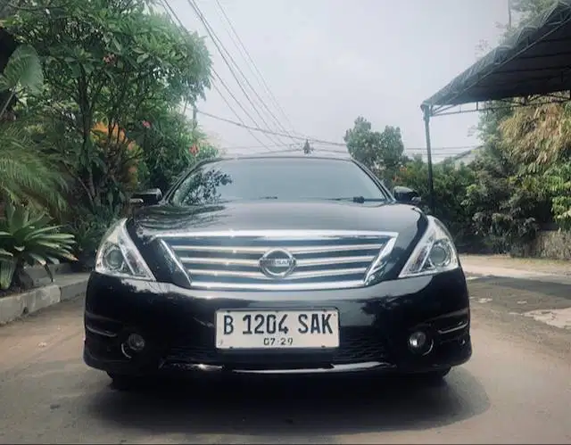 Nissan Tena Tahun 2014