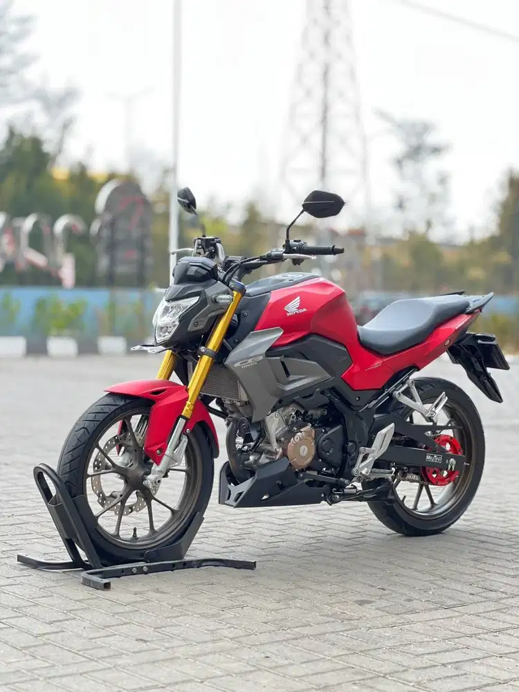 HONDA NEW CB 150R 2023 MERAH KM LOW PAJAK PANJANG SIAP HARIAN
