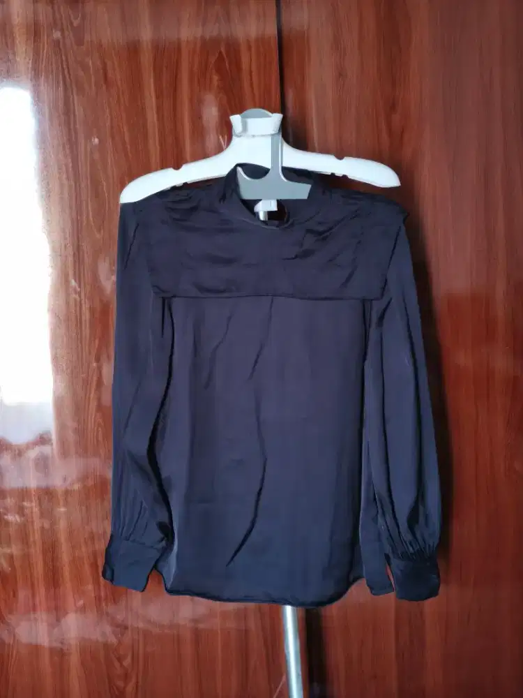 Blouse Massimo Dutti bekas