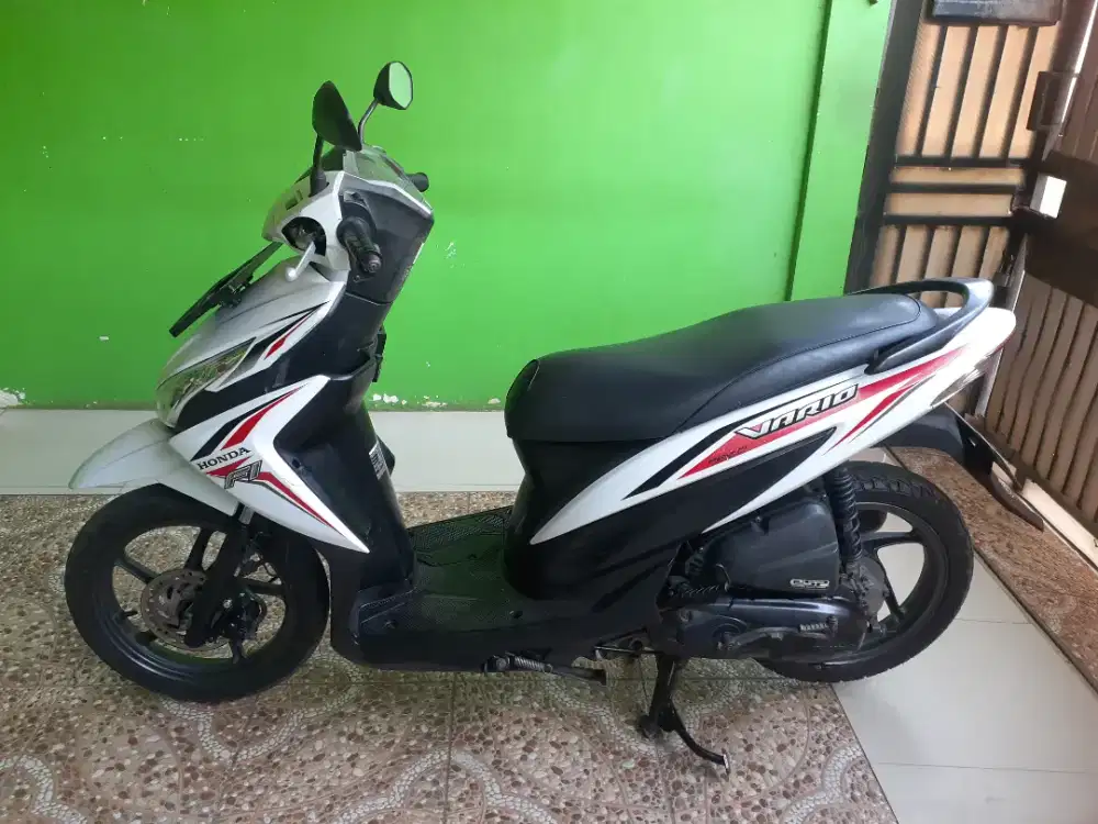 Vario 110 LED F1 2017 Putih ORIGINAL