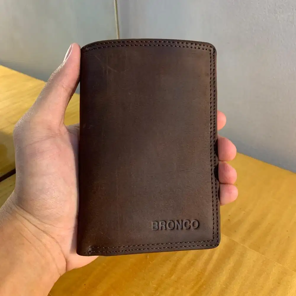 Dompet Pria Kulit Asli [Bronco]