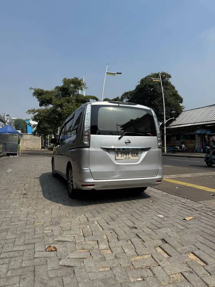NISSAN SERENA 2016