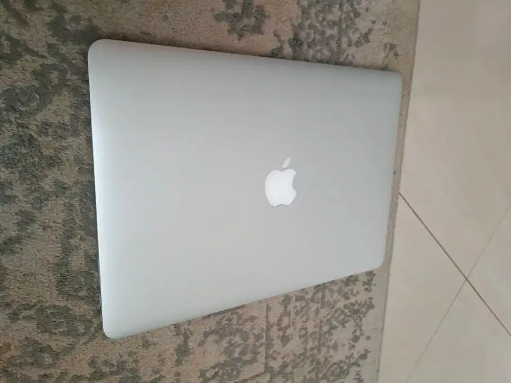 Macbook Air 13 2017 8/256 ex iBox Mulus No Minus