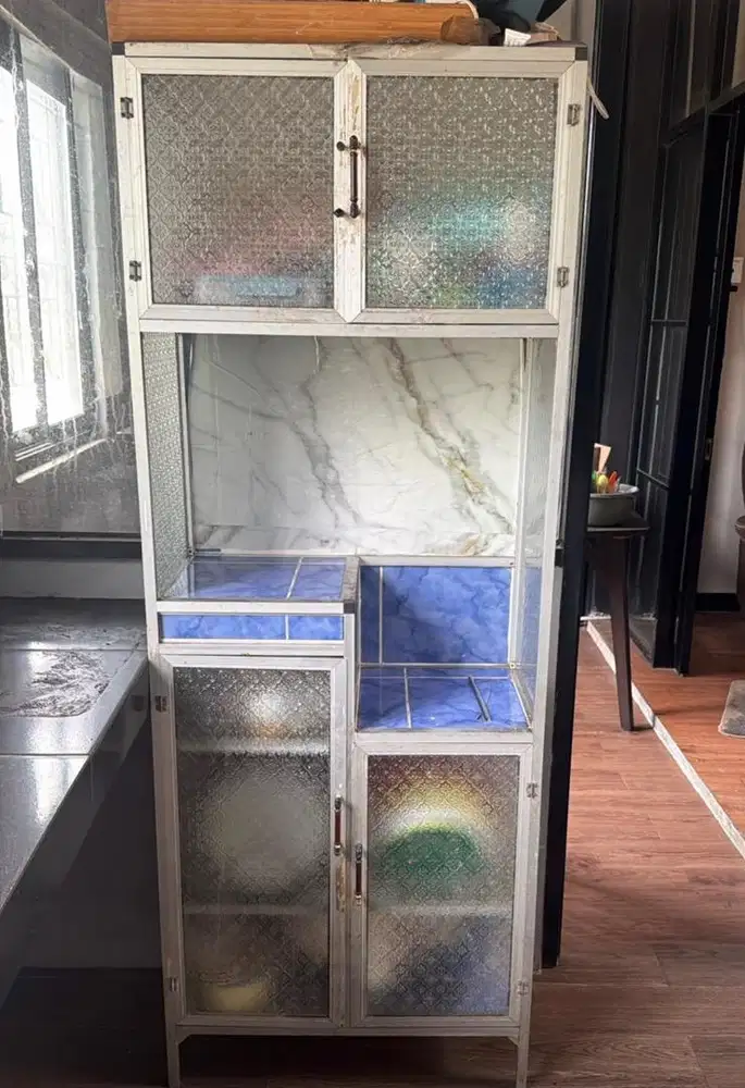 Rak dapur keramik