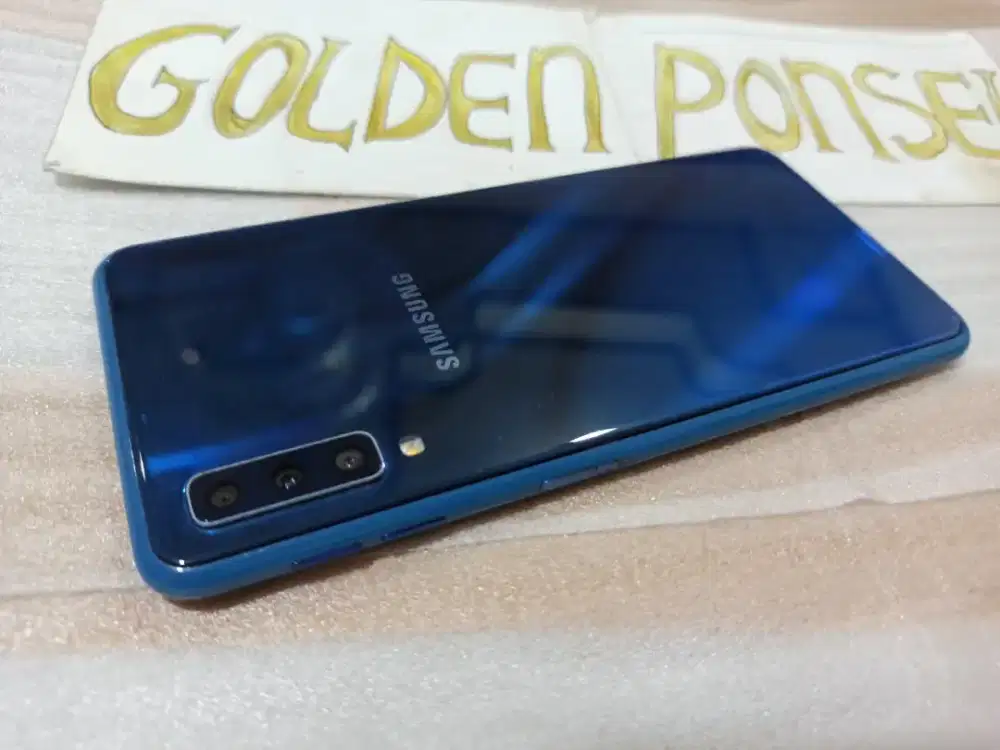 Galaxy A7-4G Lte.Finger.Ram 4/64GB.NFC.ORI #GOLDEN PONSEL