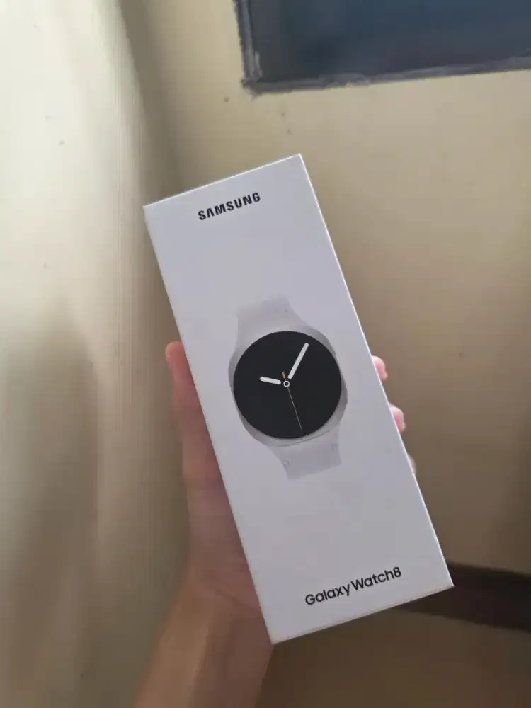 SAMSUNG WATCH 8 40 MM