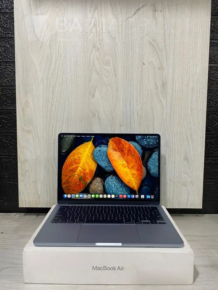 Macbook Air M4 13inc 16gb 246gb GARANSI IBOX SAMPAI SEPTEMBER 2027