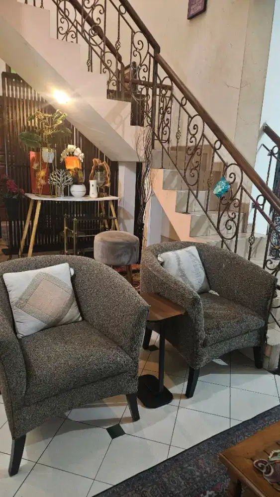 Sofa tamu prioritas