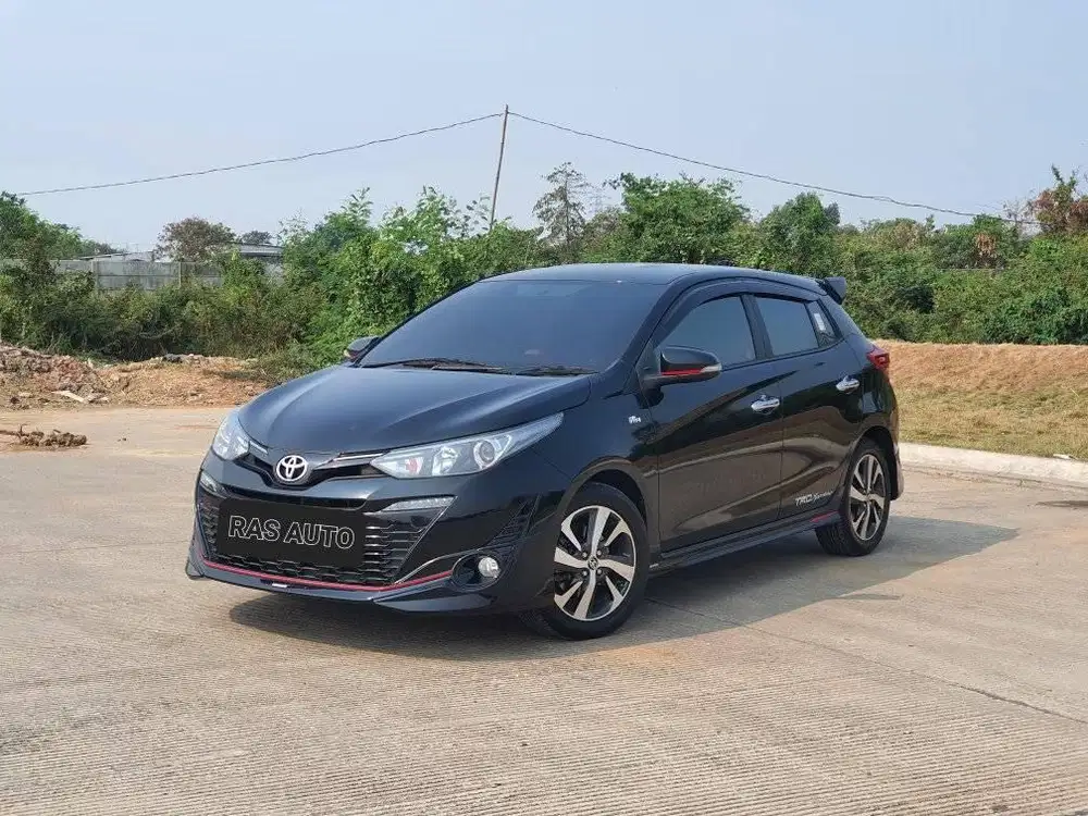 SIAP PAKAI!!  Toyota Yaris 1.5 S TRD AT 2020 Hitam