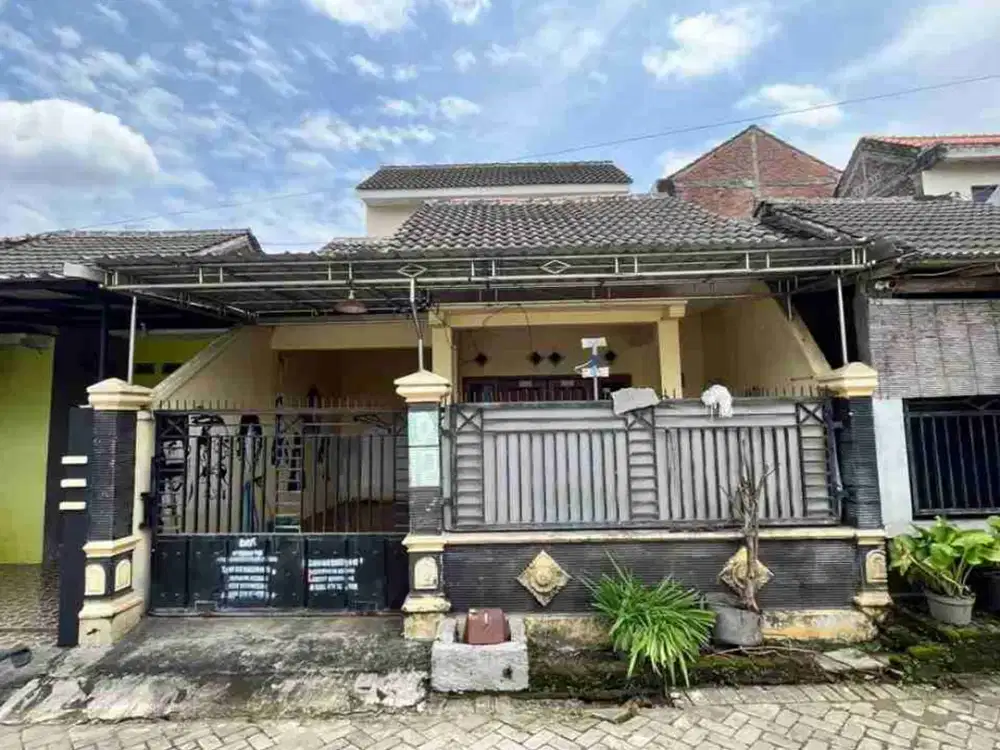 DI JUAL RUMAH

PERUM GRIYA PESANTREN INDAH PERSADA BLOK D NO 12
KEL. : JAMSAREN
KEC. : PESANTREN
KAB  : KEDIRI