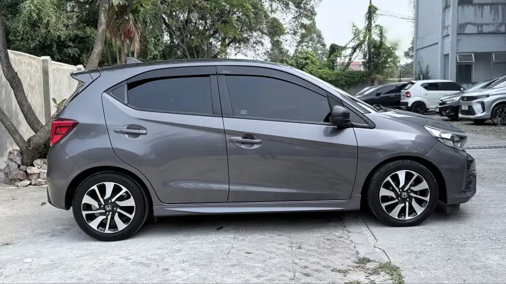 JUAL HONDA BRIO RS 1.2 CVT ABU-ABU/GREY