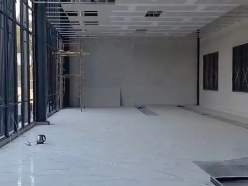 Gudang baru di kawasan industri semarang siap pakai ada loading dock 2 lantai