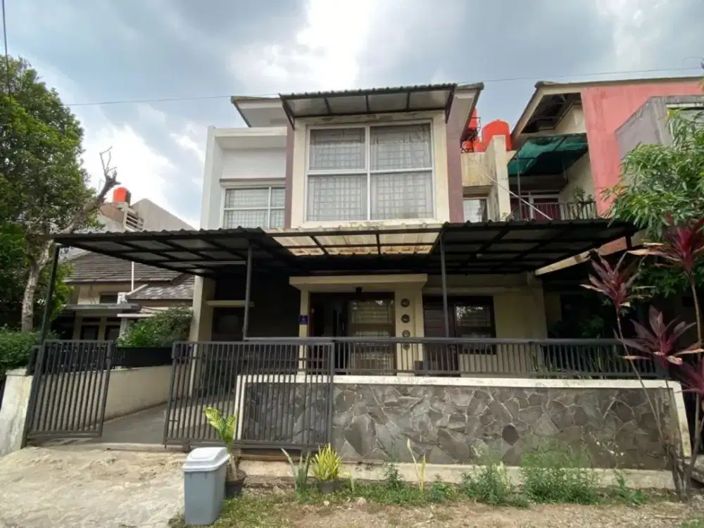 Rumah bagus 2 Lantai di Cisaranten kulon Arcamanik