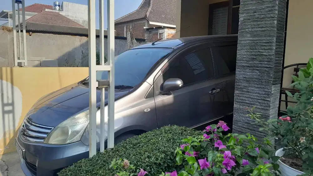 Grand Livina XV 2013