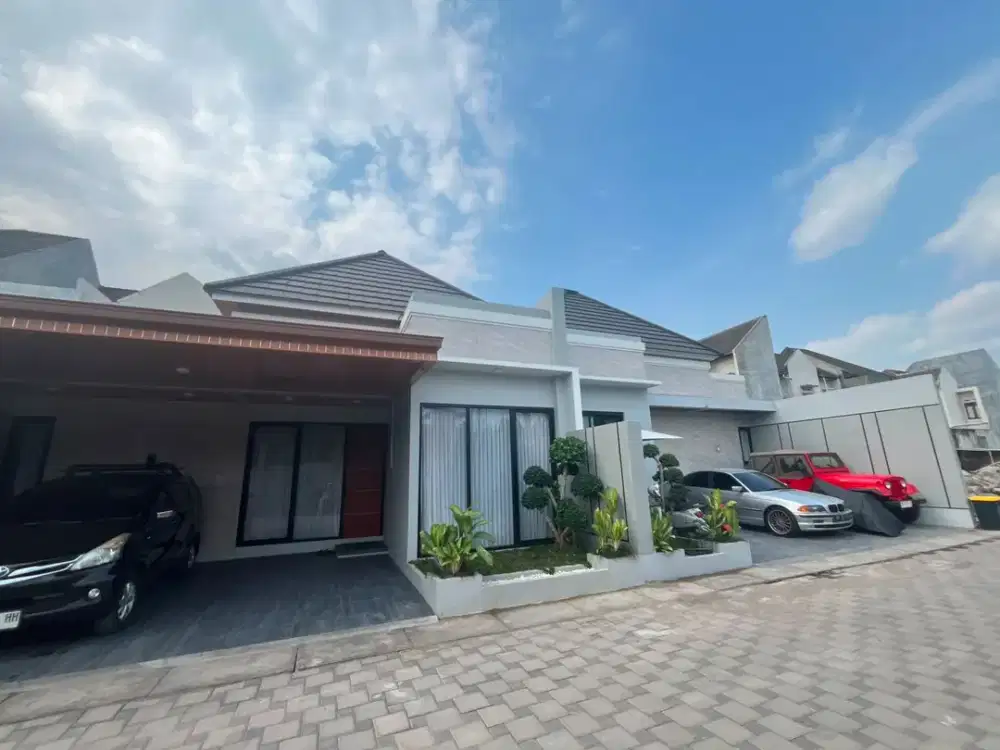 Free Kanopi, Cluster One Gate Maguwo, Dekat SMP Budi Mulia, Rumah 2 Lantai
