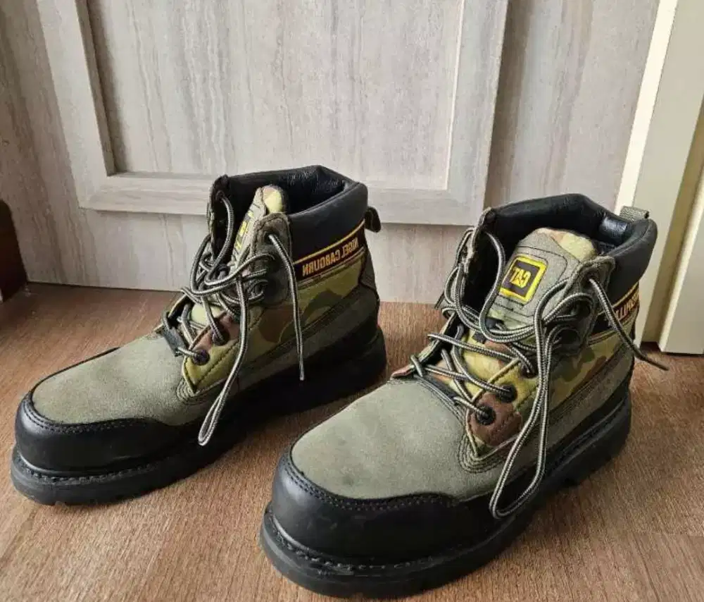 Sepatu Safety Second Merk Caterpillar CAT Footwear
