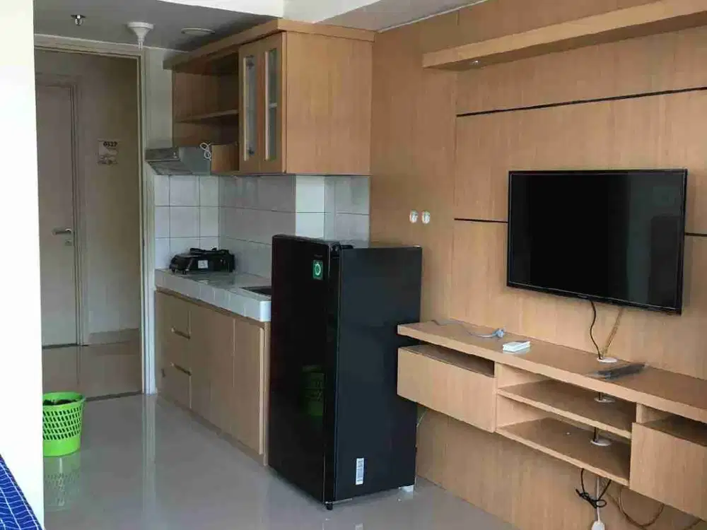 Apartemen Studio Fully Furnished Tower Freesia View Pool di Summarecon Bekasi