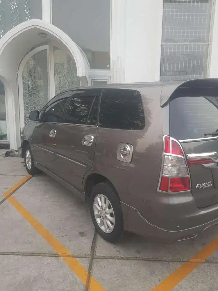 Toyota Kijang Innova 2013 Bensin