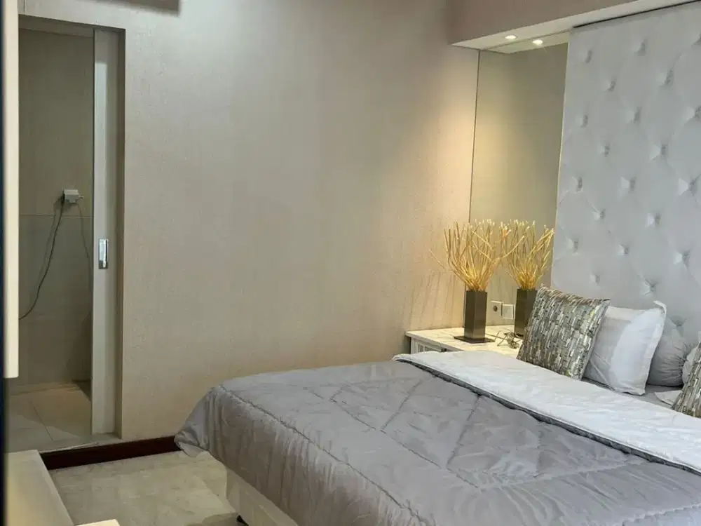 Disewakan Unit Apartemen Royal Mediterania Garden, 1Br, Best View