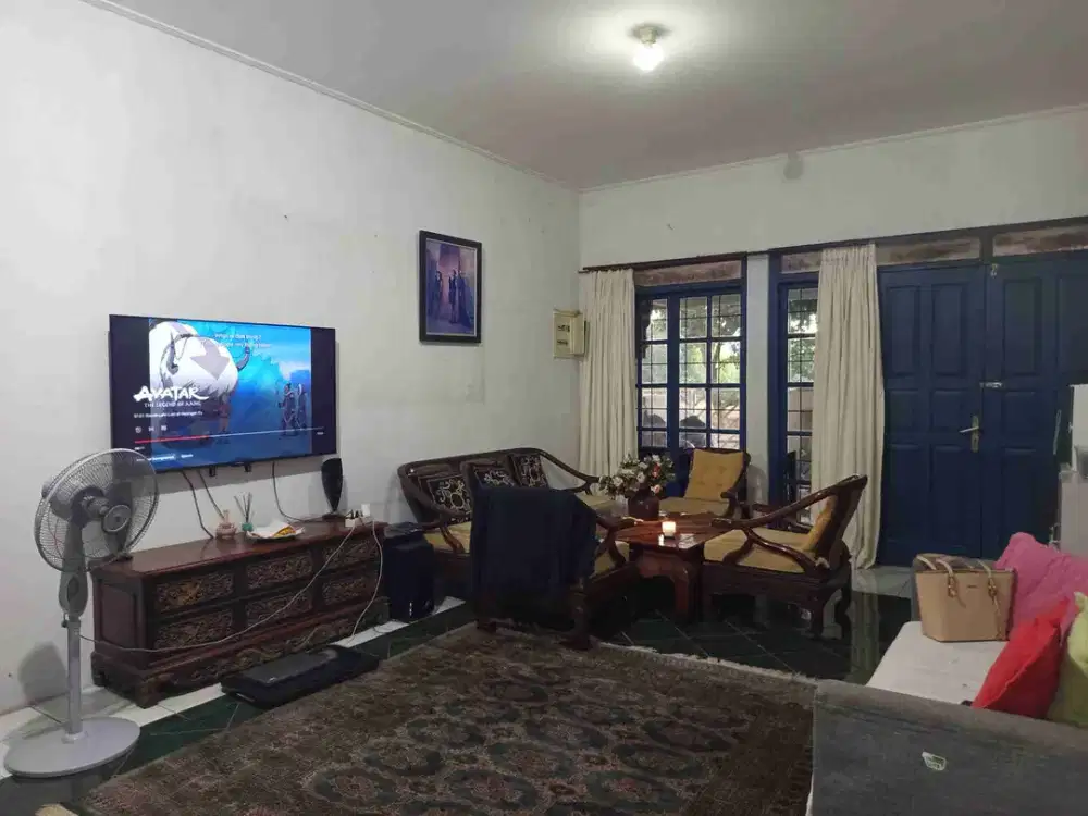 Dijual rumah nyaman lingkungan sejuk, jalan lebar di vila cinere mas