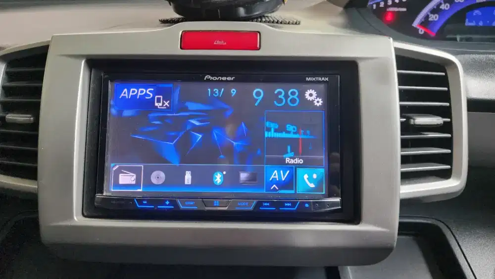 Head Unit Pioneer Mixtrax AVH-X5750BT