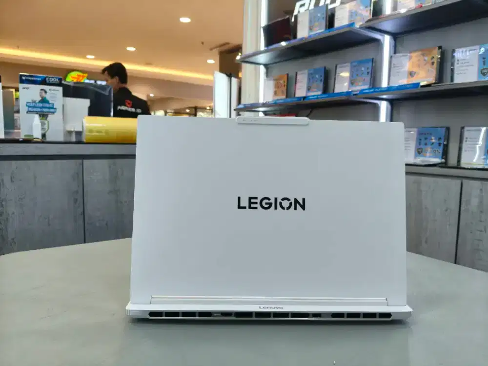 Lenovo Legion 7 16IAX10 Core U9 32GB SSD 1TB Kredit