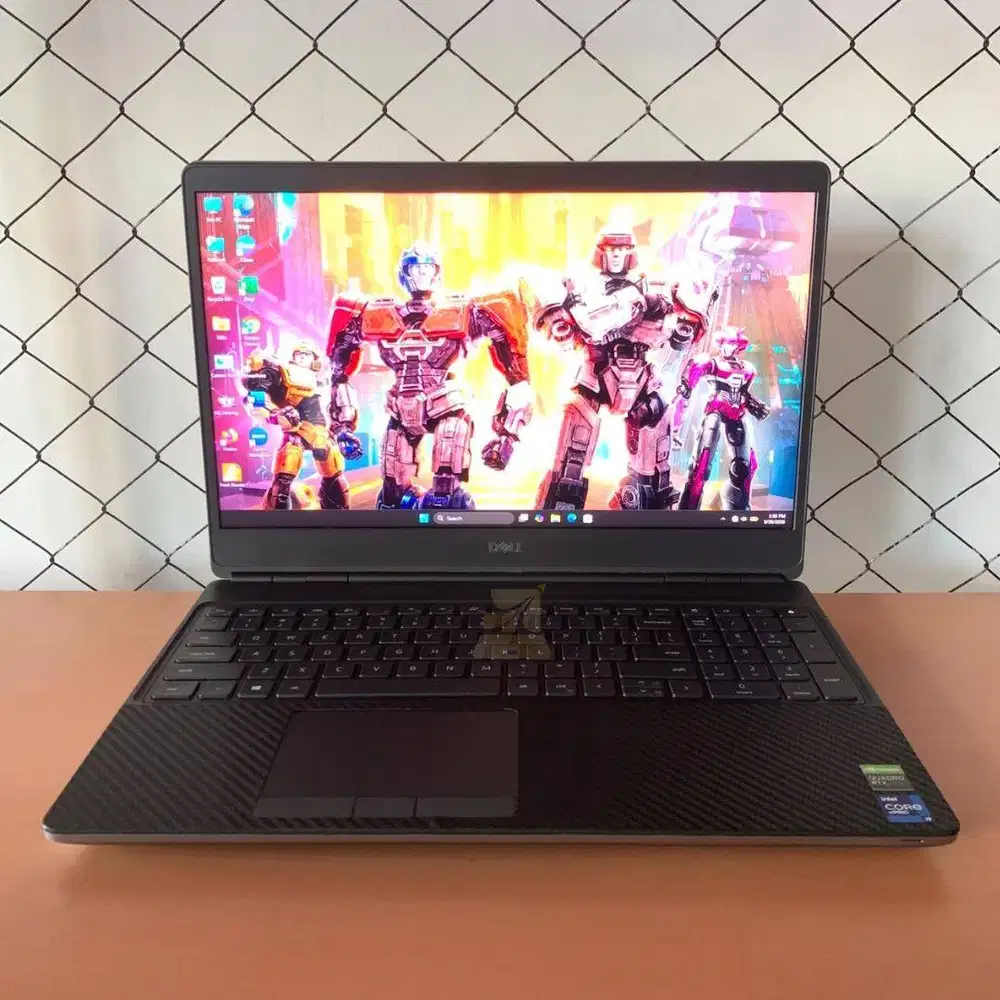 Dell Precision 7560 Mobile Workstation / I9-11950H / RAM 32GB / SSD 1T