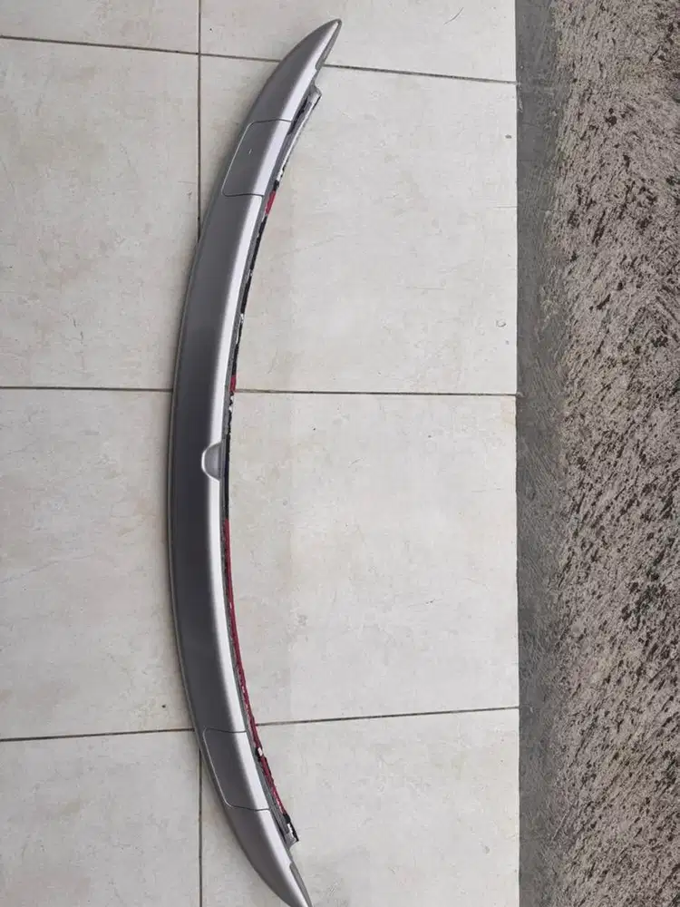 spoiler original yaris bakpao 2010