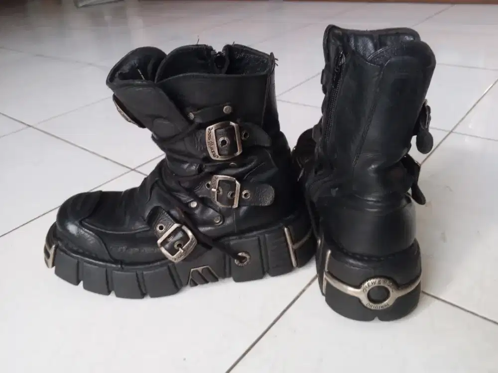 Sepatu NEWROCK Original.