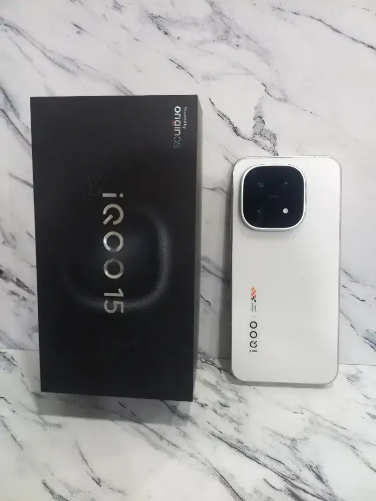Second Iqoo 15 16+16/512GB EX DISPLAY des 2026