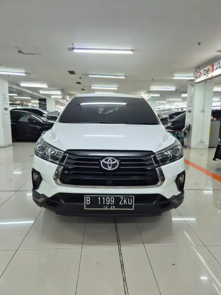 Toyota innova venturer 2021 diesel putih tgn 1 pribadi mulus apik