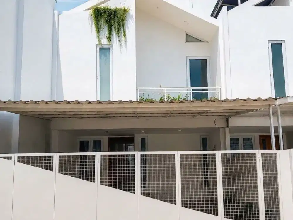 DIJUAL RUMAH MODERN SCANDINAVIAN HOUSE KOMPLEK KOMPAS PESANGGRAHAN JAKARTA SELATAN