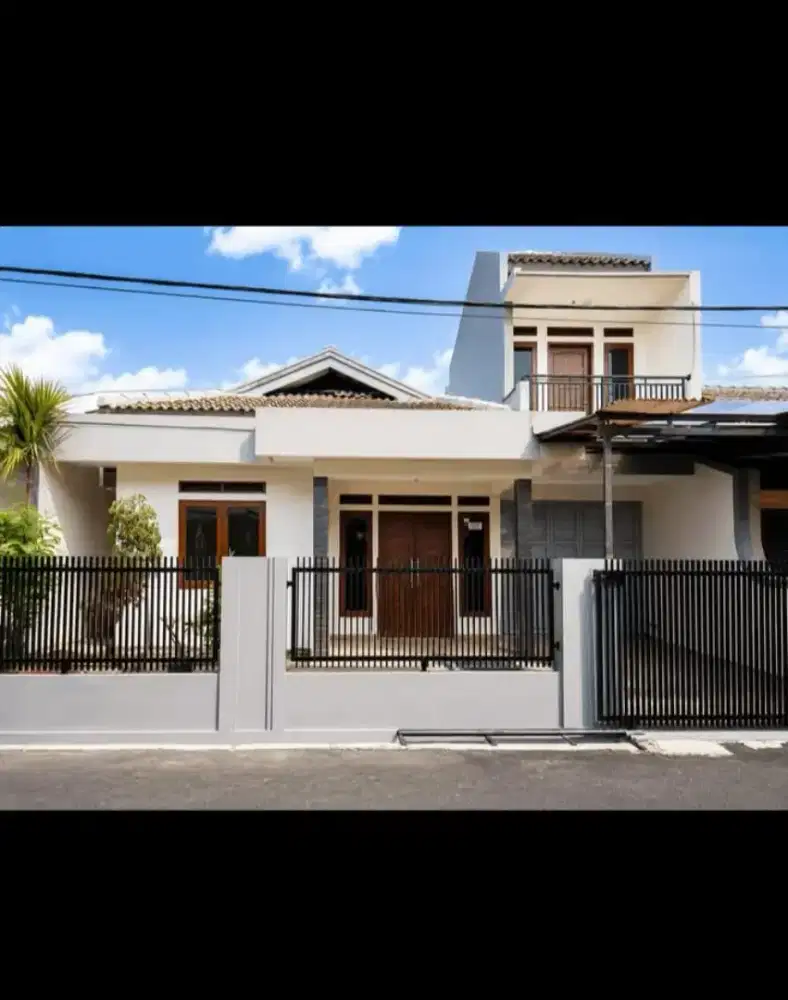 DIJUAL RUMAH TERAWAT SIAP HUNI & STRATEGIS. WAJIB CEK HARGA BISA NEGO!